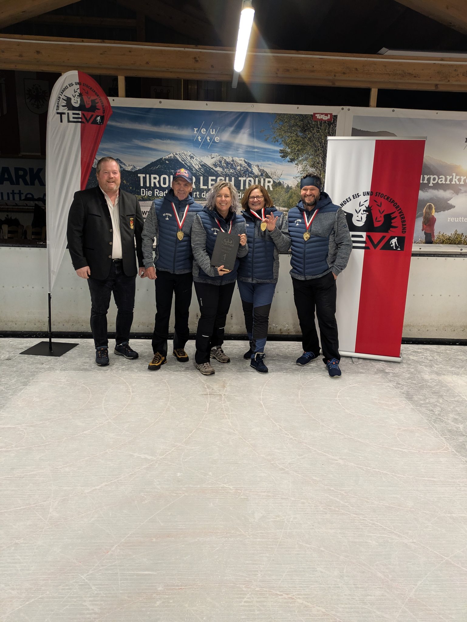 Oberliga Mixed – SC Schwaz Stocksport 1 und EV Kundl 3 gleichauf an der Spitze